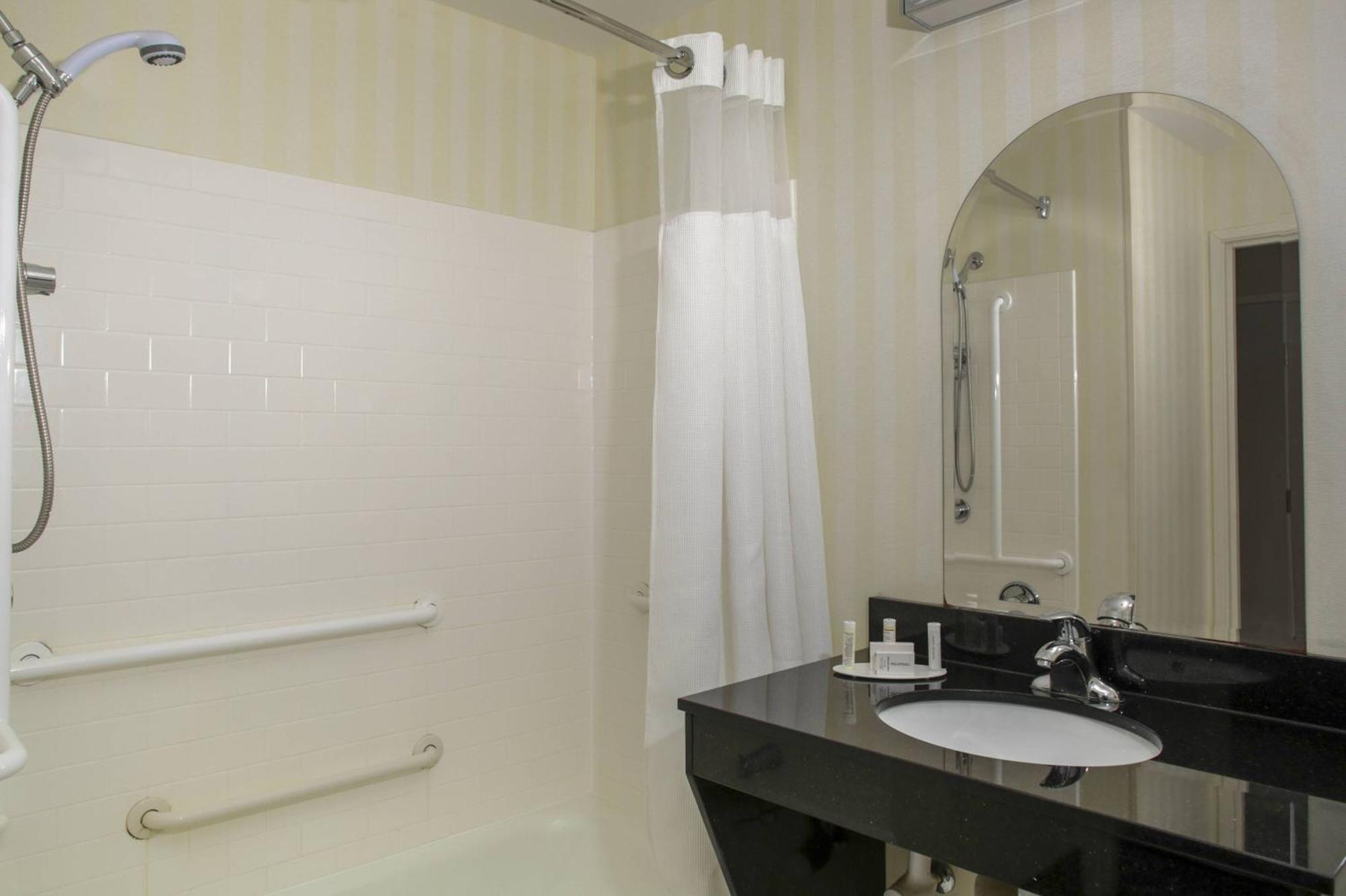 Fairfield Inn & Suites Milledgeville Ngoại thất bức ảnh