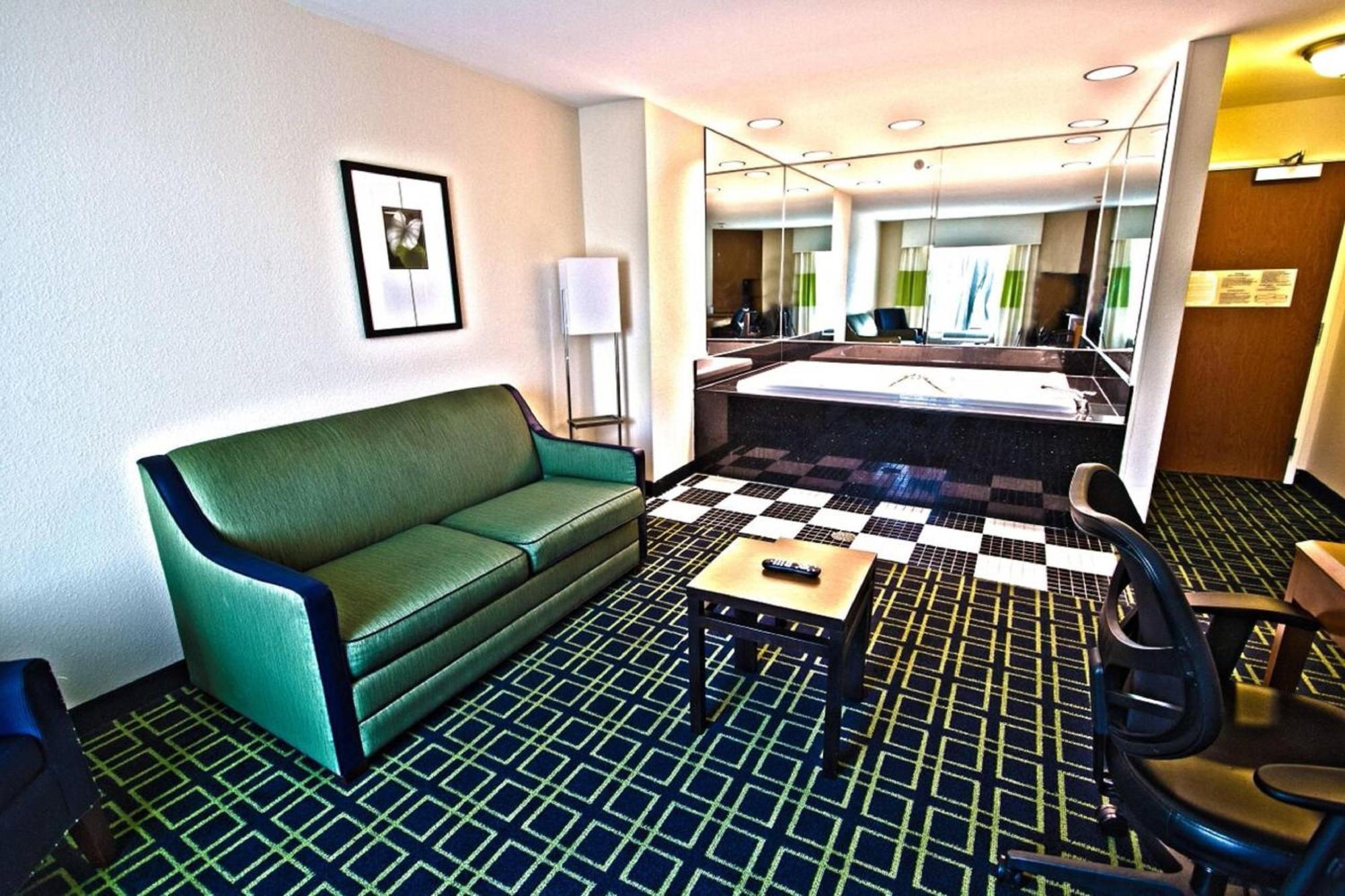 Fairfield Inn & Suites Milledgeville Ngoại thất bức ảnh